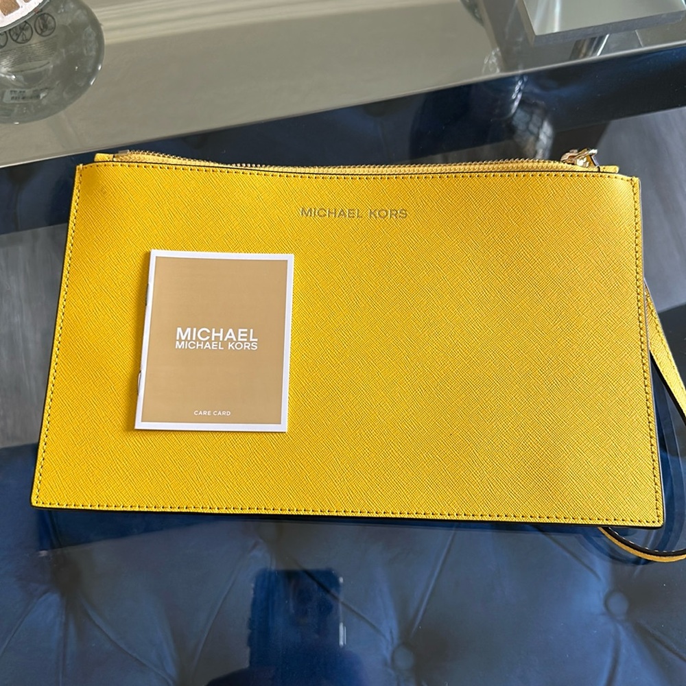 MK wristlet